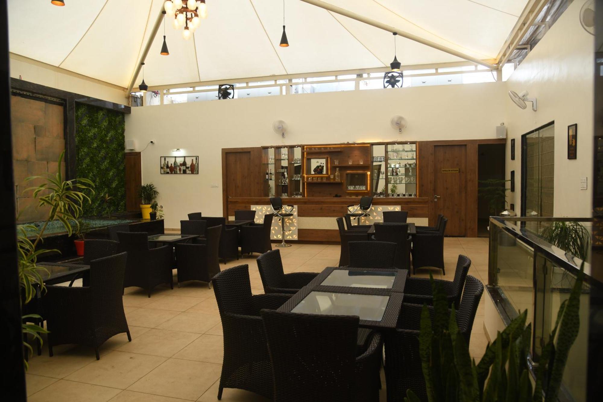 Hotel Riverside Meadows Vidisha Zewnętrze zdjęcie